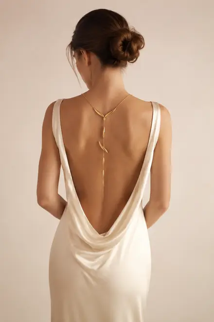 Maison Vela bespoke back necklace fitting