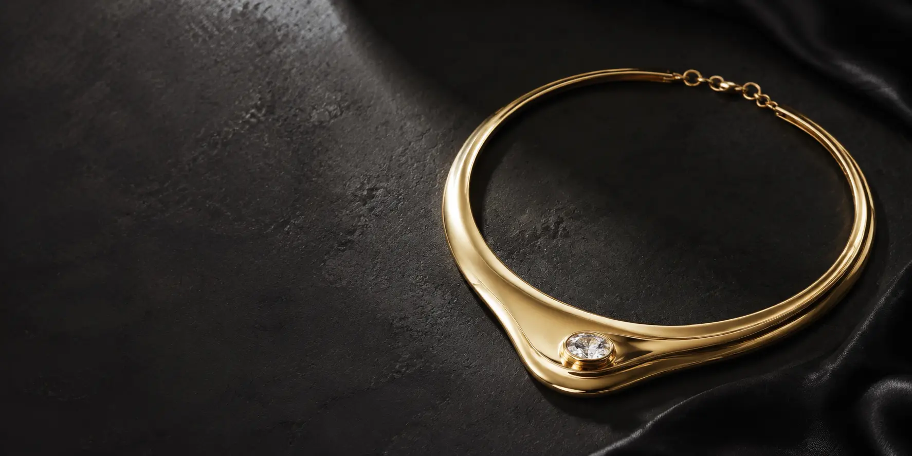 Sculptural gold collar
